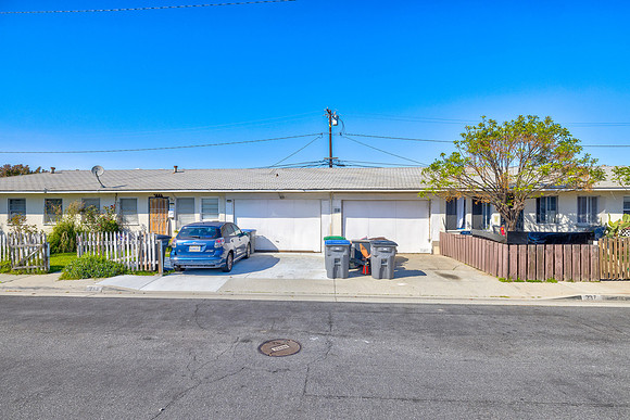 229 E 219th Street Exterior-004