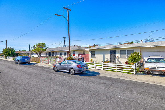 229 E 219th Street Exterior-006