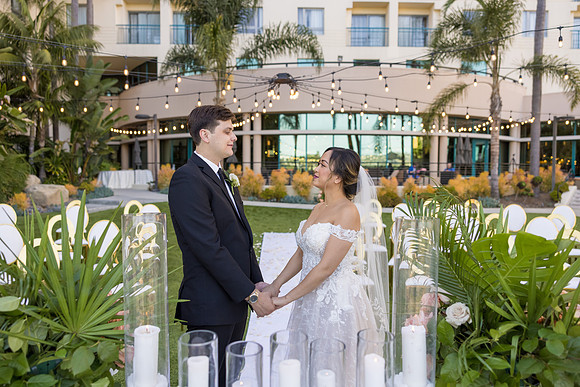 Wedding Photos Marriott Newport Beach-091