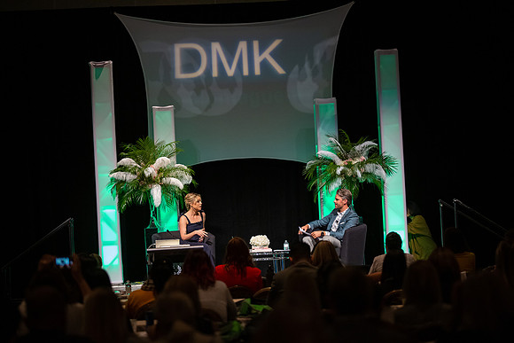 DMK World Of Confidence-724