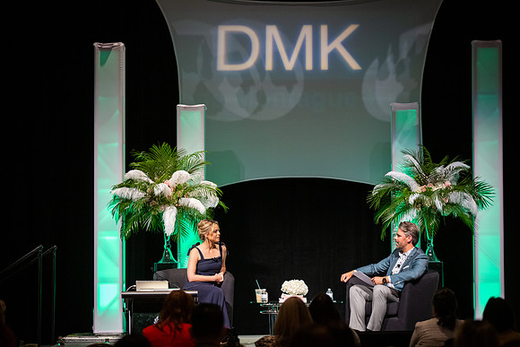 DMK World Of Confidence-713