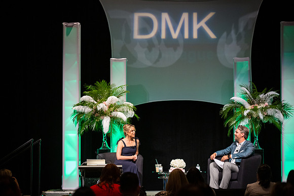 DMK World Of Confidence-712