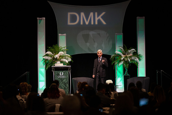 DMK World Of Confidence-596