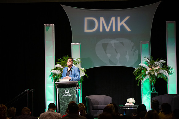 DMK World Of Confidence-687