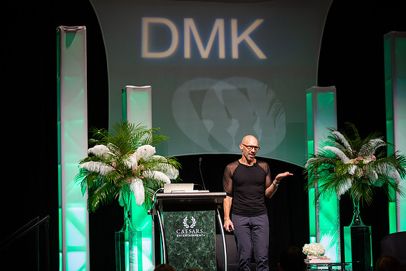 DMK World Of Confidence-656