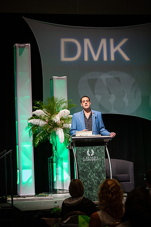DMK World Of Confidence-704