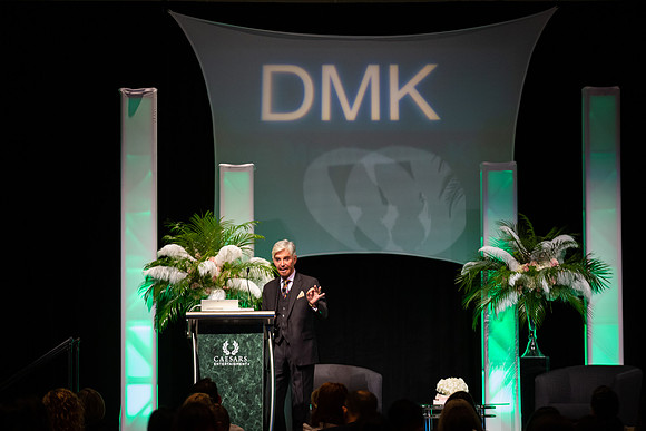 DMK World Of Confidence-644