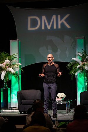 DMK World Of Confidence-667
