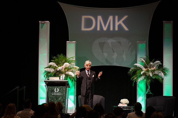 DMK World Of Confidence-606