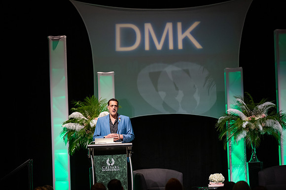 DMK World Of Confidence-692