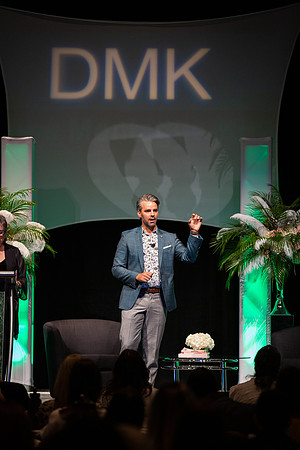 DMK World Of Confidence-584