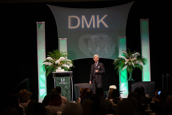 DMK World Of Confidence-601