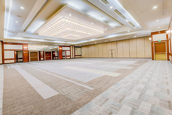 Centennial Ballroom B-008