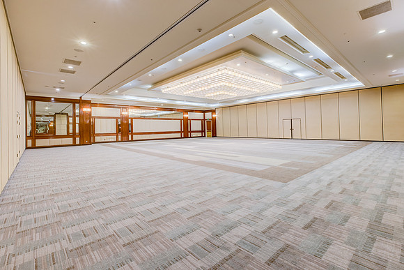 Centennial Ballroom B-004