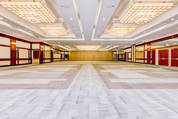 Centennial Ballroom A and B-008
