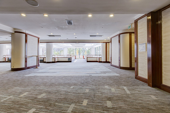 Centennial Lobby-004