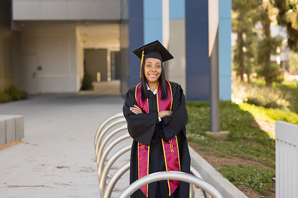 Grad Photos Cal State Dominguez Hills-020