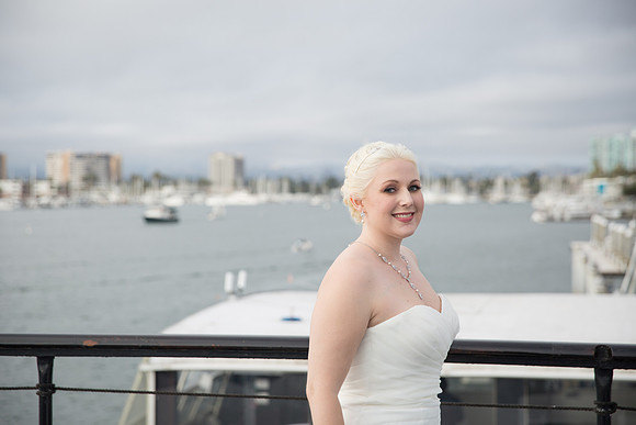 Hornblower Entertainer-131