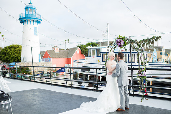 Hornblower Entertainer-158