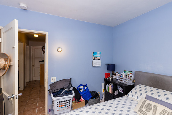633 W Olive St-025