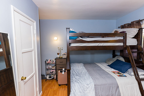 633 W Olive St-032