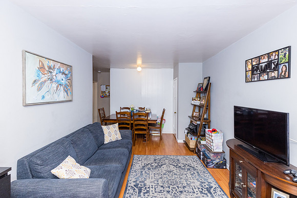 633 W Olive St-040