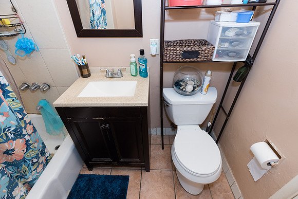 633 W Olive St-013