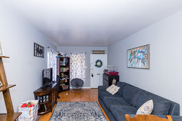 633 W Olive St-037