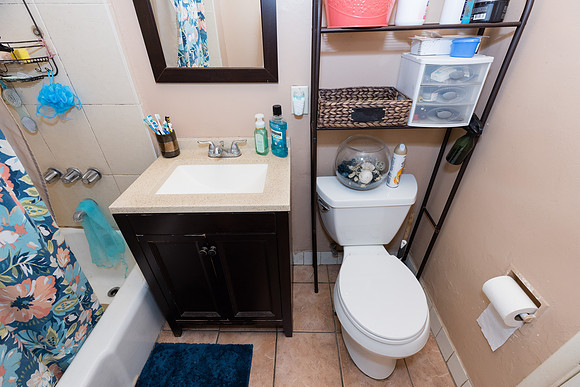 633 W Olive St-014