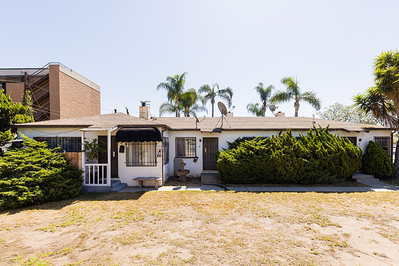 633 W Olive St-009