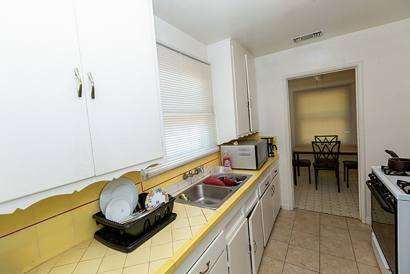 403 Walnut Street-19