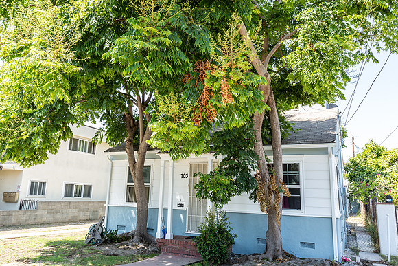 403 Walnut Street-5