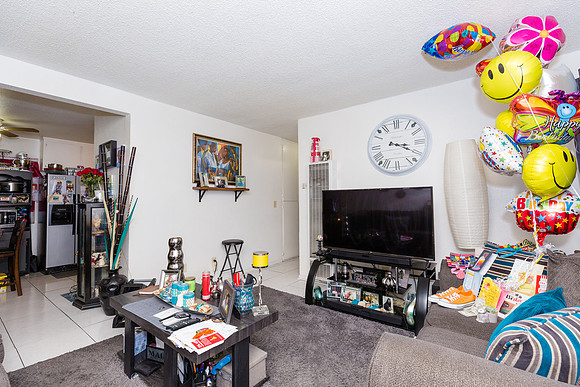 624 W 16th St San Pedro -77
