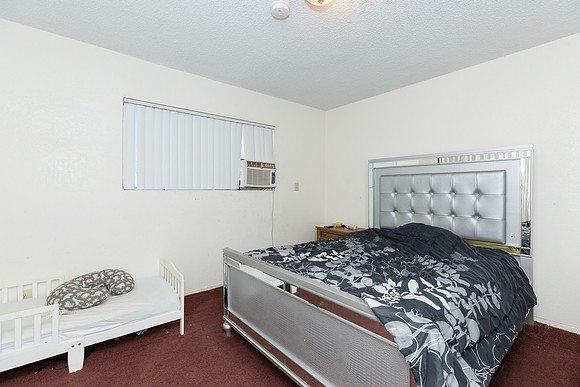 624 W 16th St San Pedro -100