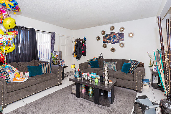 624 W 16th St San Pedro -75