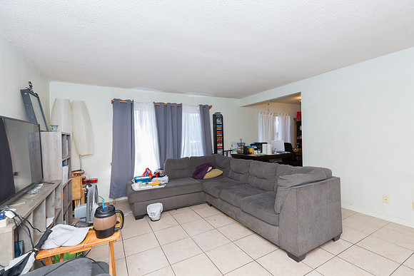 624 W 16th St San Pedro -21