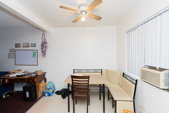 624 W 16th St San Pedro -84