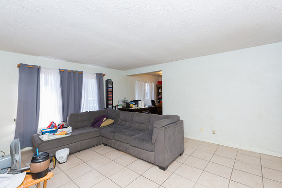 624 W 16th St San Pedro -19