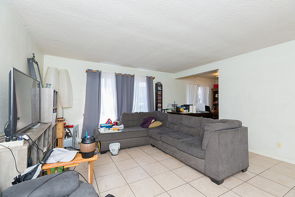 624 W 16th St San Pedro -23