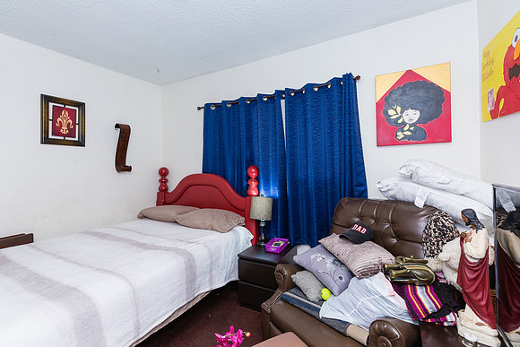 624 W 16th St San Pedro -57
