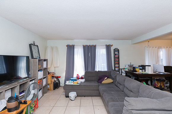624 W 16th St San Pedro -18