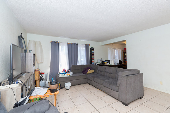 624 W 16th St San Pedro -22