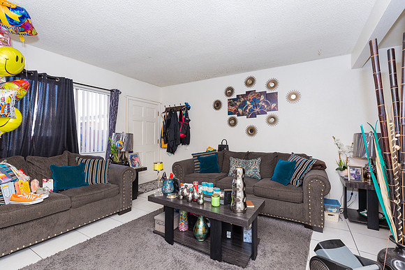 624 W 16th St San Pedro -76