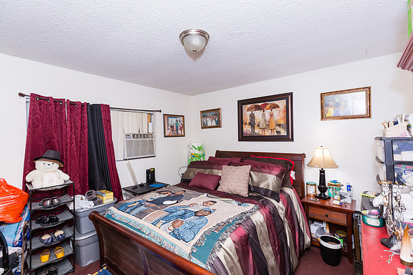 624 W 16th St San Pedro -66