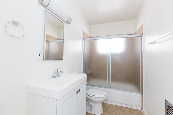 7949 Romaine St Real Estate Photographer Los Angeles-16