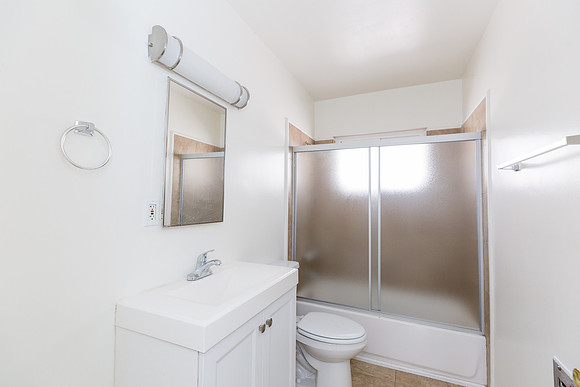 7949 Romaine St Real Estate Photographer Los Angeles-17