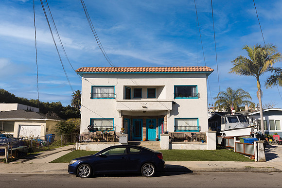2721 S Dennison Ave-001