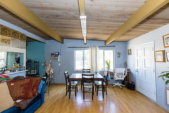 259 N Burlington Ave Los Angeles -051