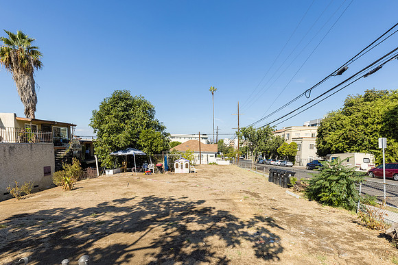 259 N Burlington Ave Los Angeles -043