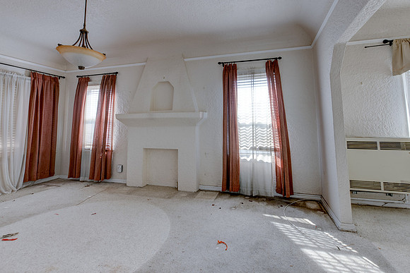 5847 Ernest Ave-073